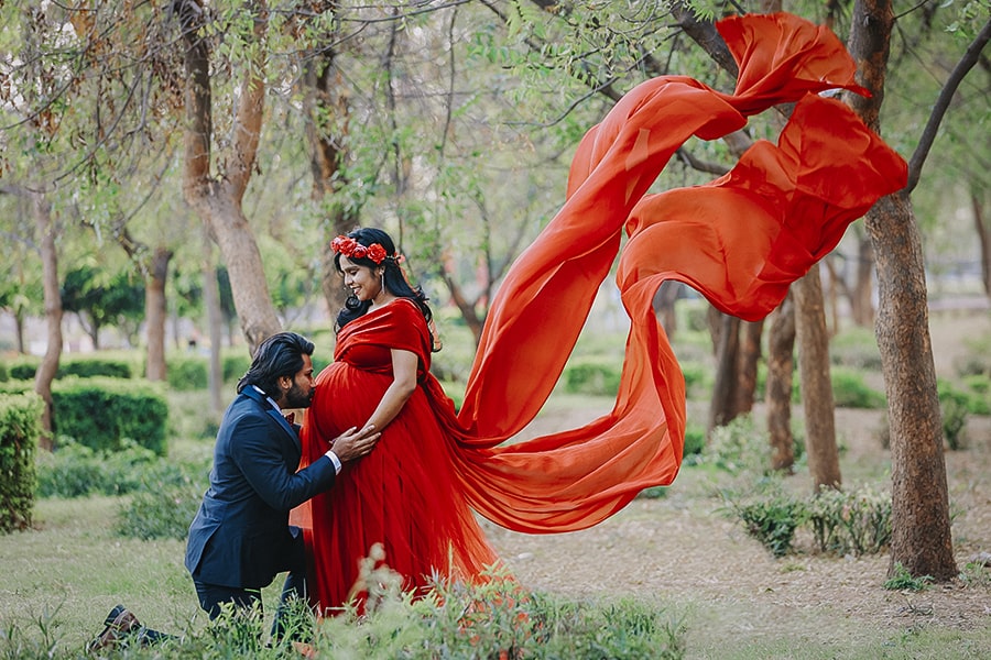 Maternity Photoshoot poses in hyderabad